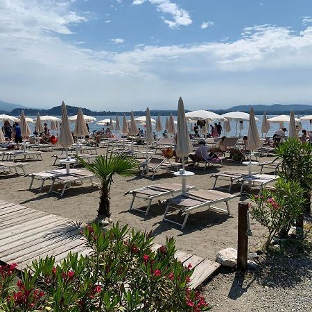 Appartamento Golfo Di Solcio Lesa Bagian luar foto